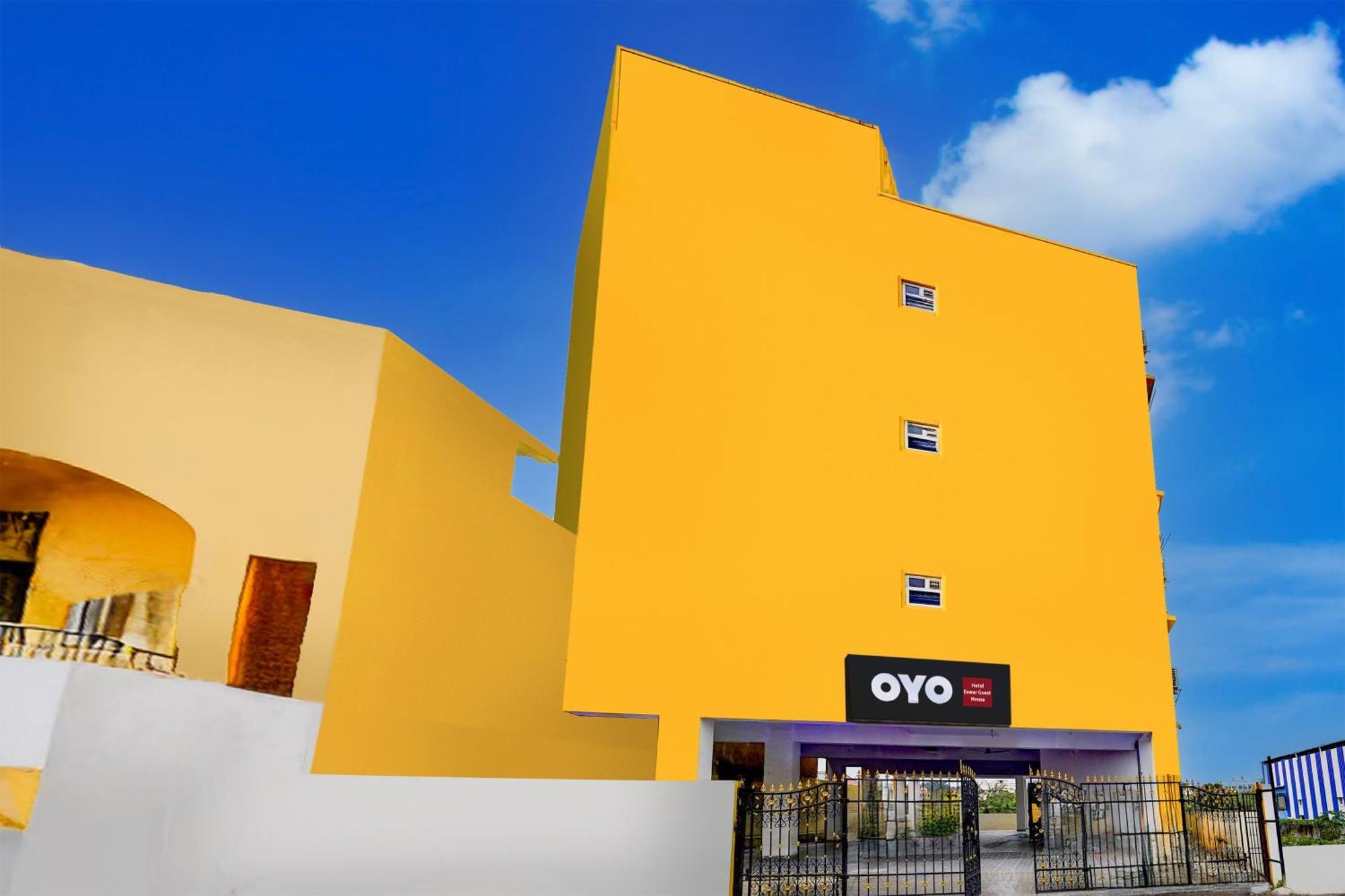 Hotel O Eswar